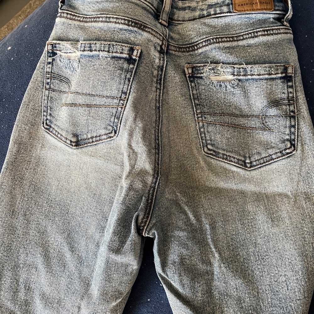 American Eagle distressed jeans